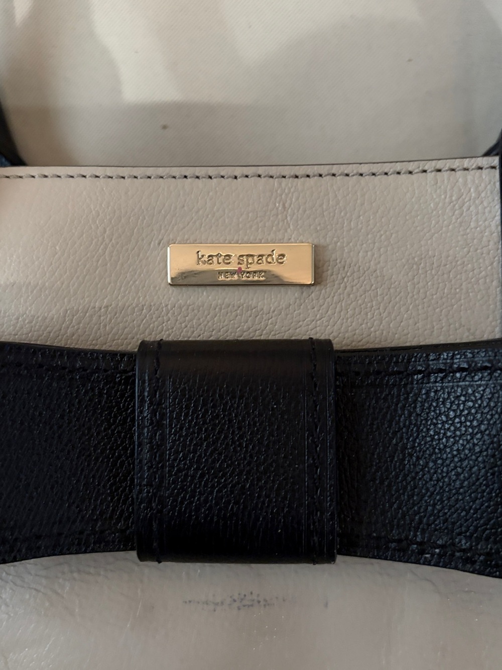 kate spade Black and Cream Leather Bow Tote - Picture 10 of 12
